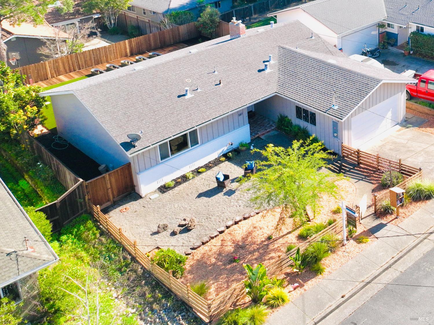 Detail Gallery Image 40 of 51 For 587 Tanbark Ter, San Rafael,  CA 94903 - 3 Beds | 2 Baths