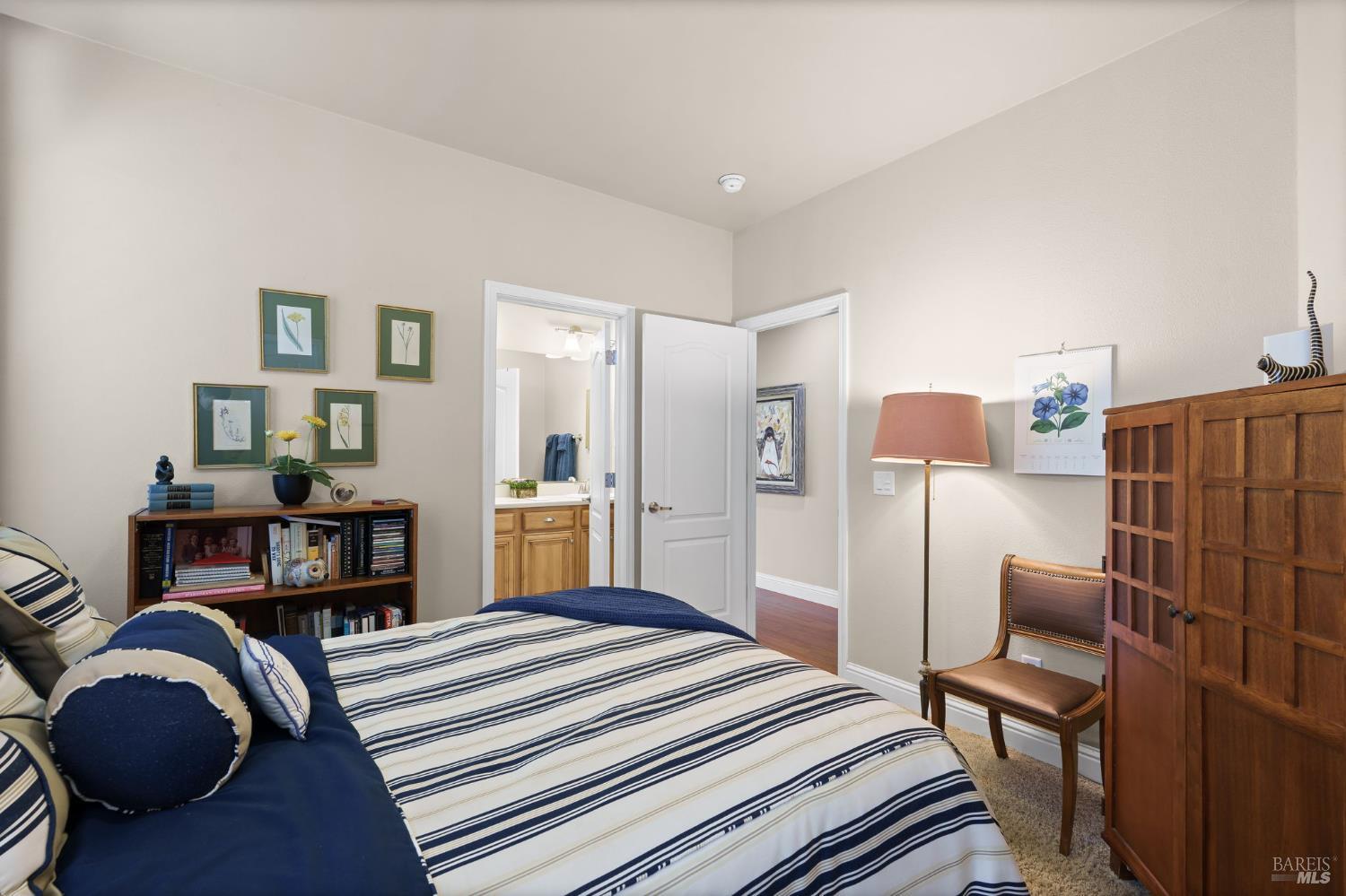 Detail Gallery Image 22 of 27 For 132 Bear Flag Rd, Sonoma,  CA 95476 - 2 Beds | 3 Baths