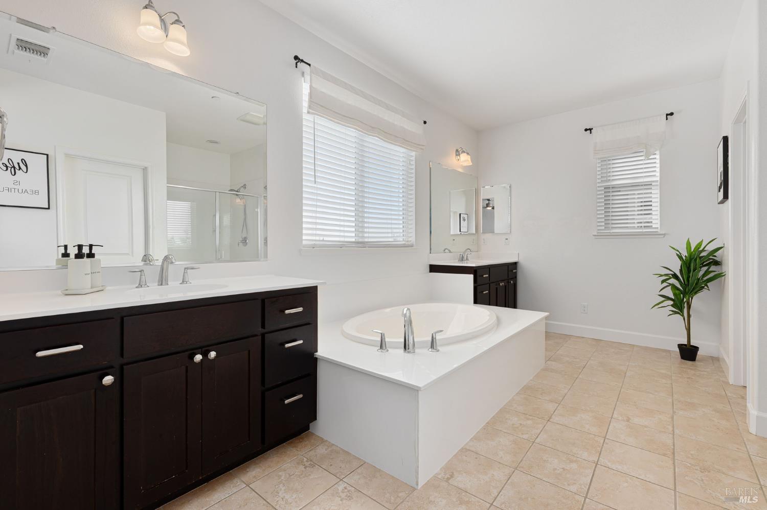 Detail Gallery Image 34 of 63 For 291 Ginger St, Vacaville,  CA 95687 - 4 Beds | 3/1 Baths