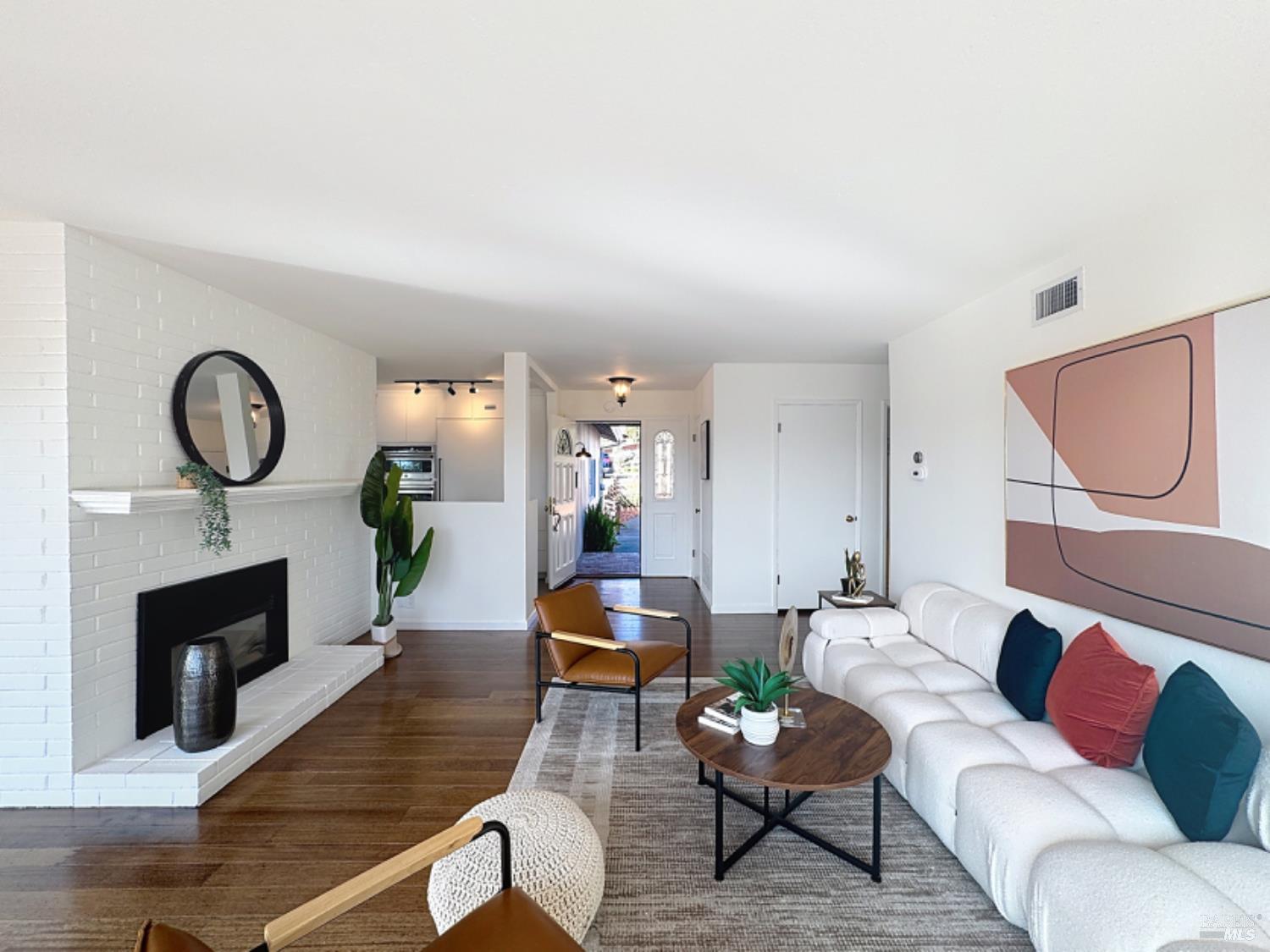 Detail Gallery Image 19 of 51 For 587 Tanbark Ter, San Rafael,  CA 94903 - 3 Beds | 2 Baths