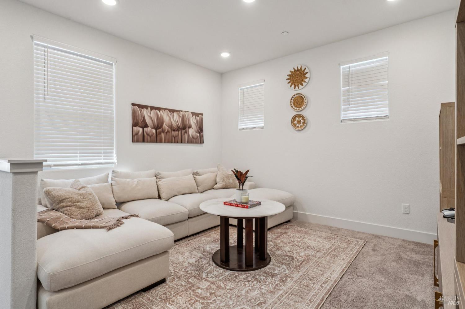 Detail Gallery Image 15 of 35 For 2915 Shaver St, Fairfield,  CA 94533 - 5 Beds | 3 Baths