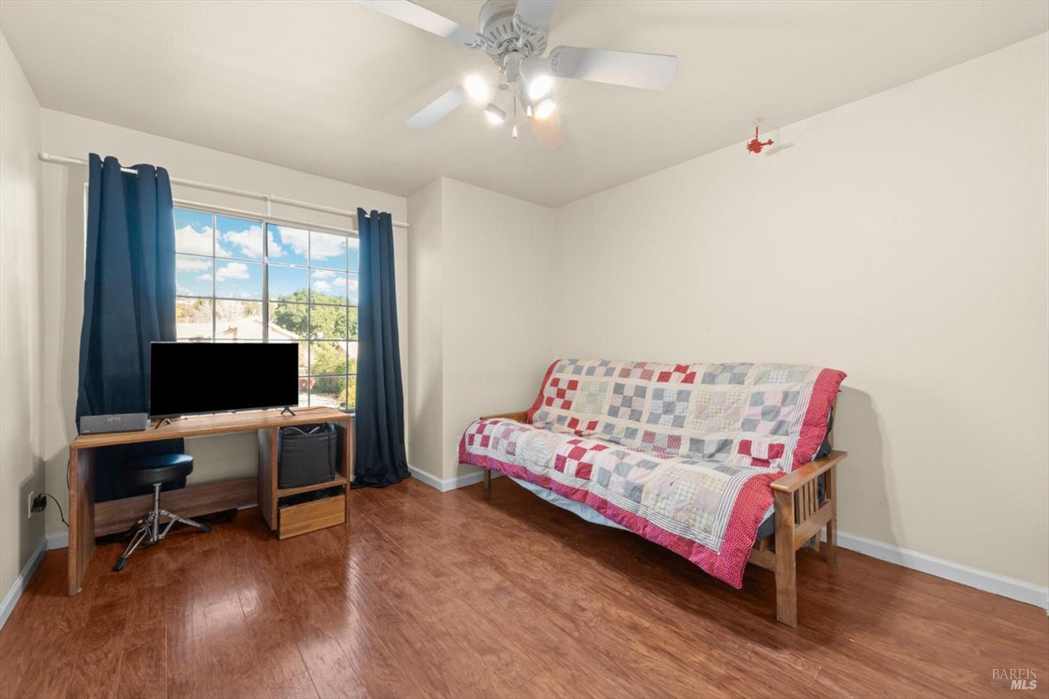 Detail Gallery Image 37 of 66 For 3327 Colonial Ct, Fairfield,  CA 94534 - 4 Beds | 3 Baths