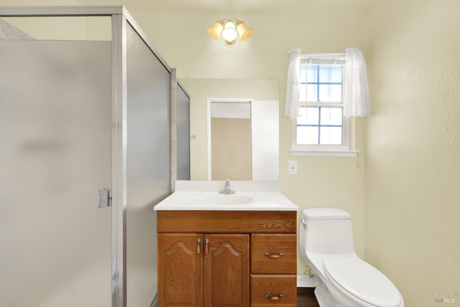 Detail Gallery Image 29 of 40 For 7608 Arthur St, Oakland,  CA 94605 - 3 Beds | 2 Baths