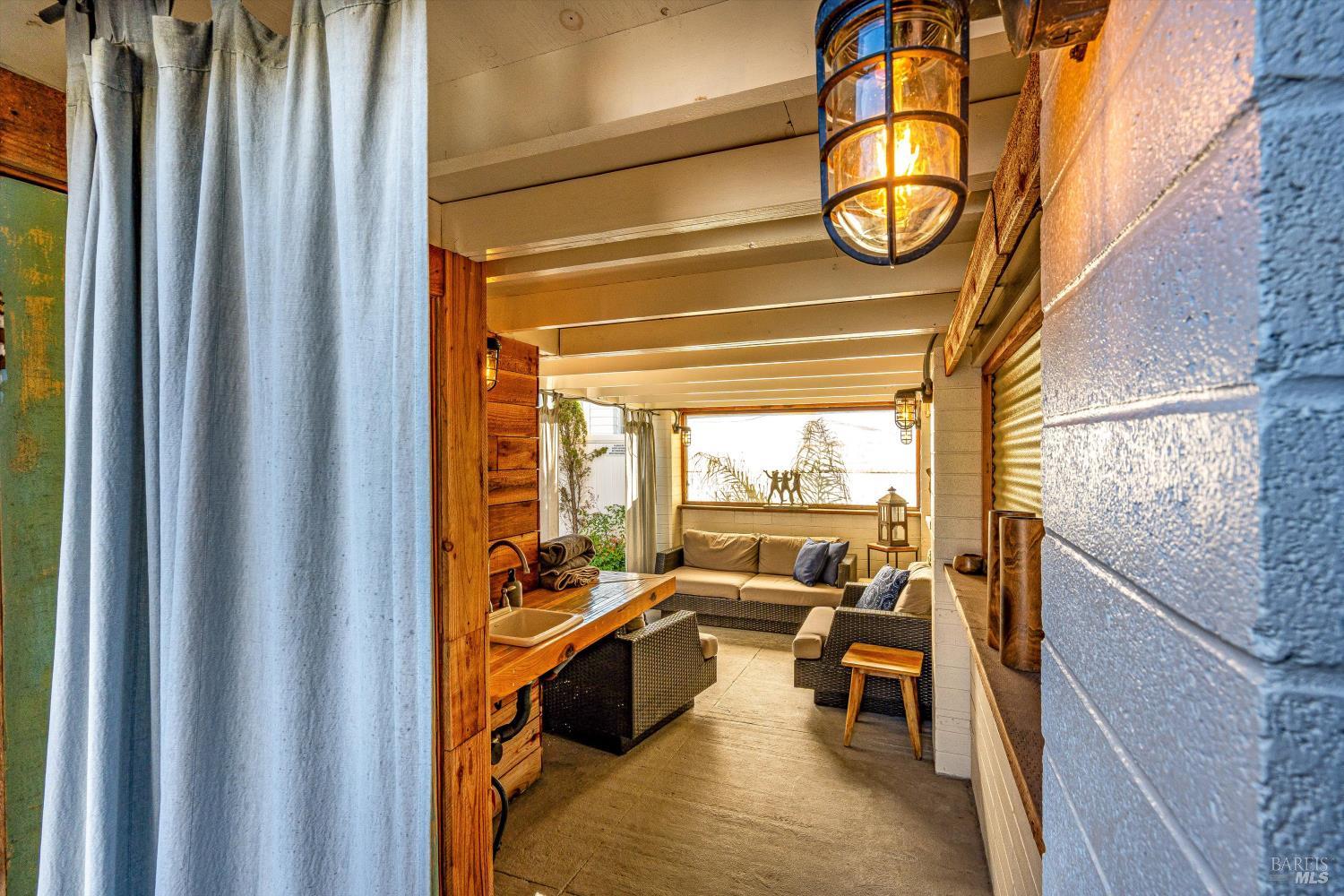 Detail Gallery Image 32 of 45 For 3 Highland Dr, Napa,  CA 94559 - 2 Beds | 1/1 Baths