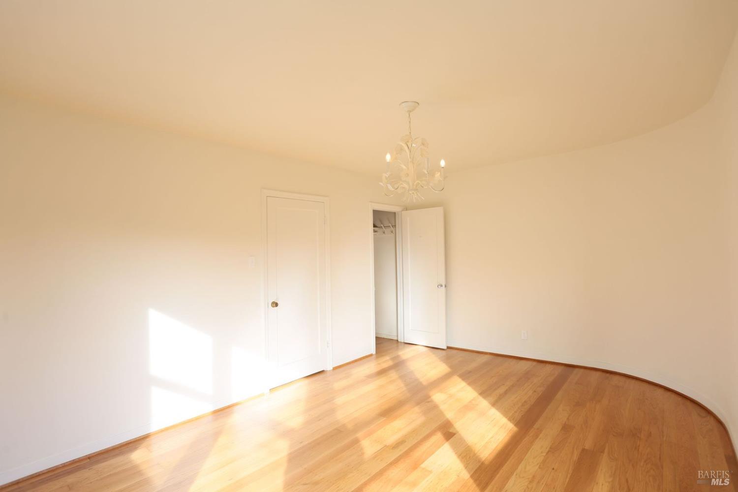 Detail Gallery Image 24 of 27 For 11 Alta Vista Ave #11,  Mill Valley,  CA 94941 - 2 Beds | 1 Baths