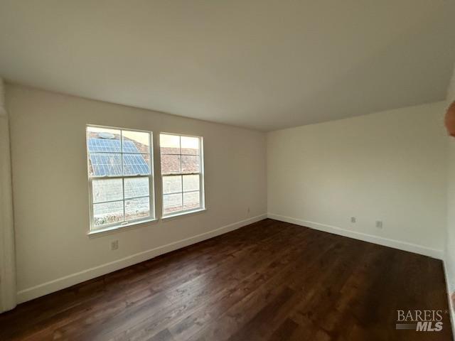 Detail Gallery Image 14 of 17 For 5011 Staghorn Dr, Vallejo,  CA 94591 - 3 Beds | 3 Baths