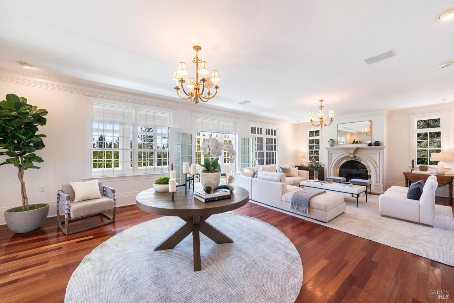 Detail Gallery Image 4 of 44 For 335 Pine Breeze Dr, Angwin,  CA 94508 - 5 Beds | 3/2 Baths