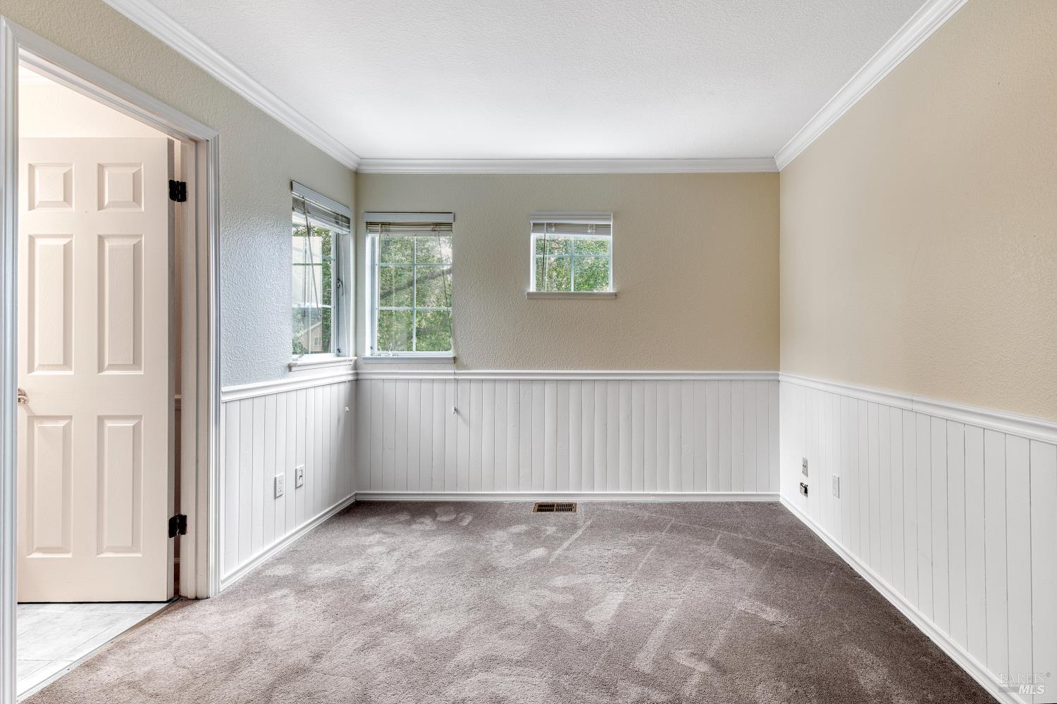 Detail Gallery Image 29 of 38 For 269 Hidden Creek Ct, Martinez,  CA 94553 - 2 Beds | 2/1 Baths