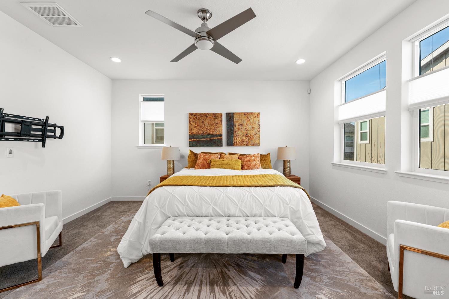 Detail Gallery Image 27 of 56 For 591 Madison St, Petaluma,  CA 94952 - 4 Beds | 3/1 Baths