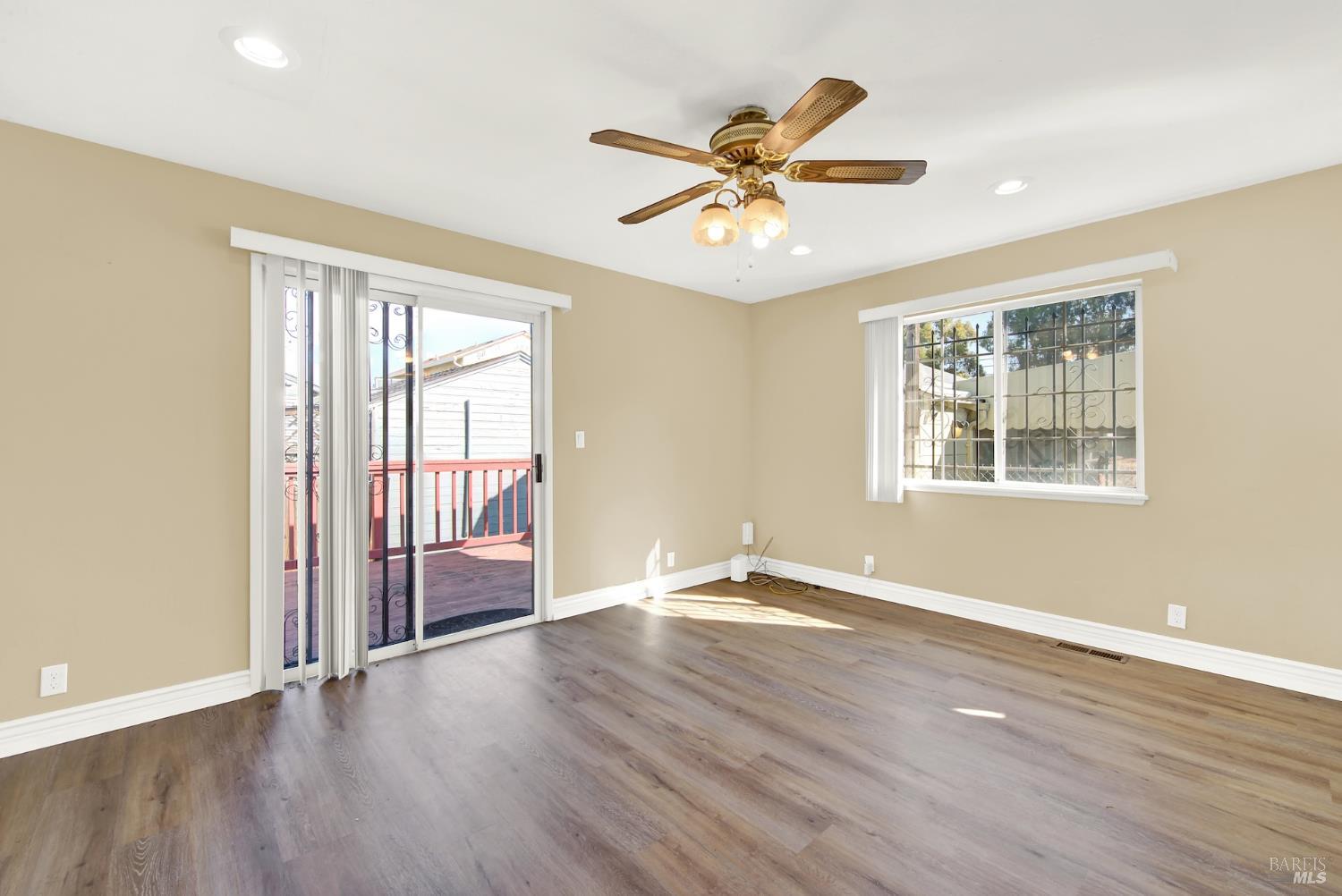 Detail Gallery Image 9 of 40 For 7608 Arthur St, Oakland,  CA 94605 - 3 Beds | 2 Baths