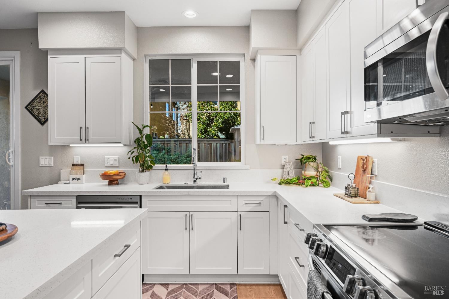 Detail Gallery Image 24 of 57 For 2617 Gable St, Santa Rosa,  CA 95407 - 4 Beds | 3 Baths