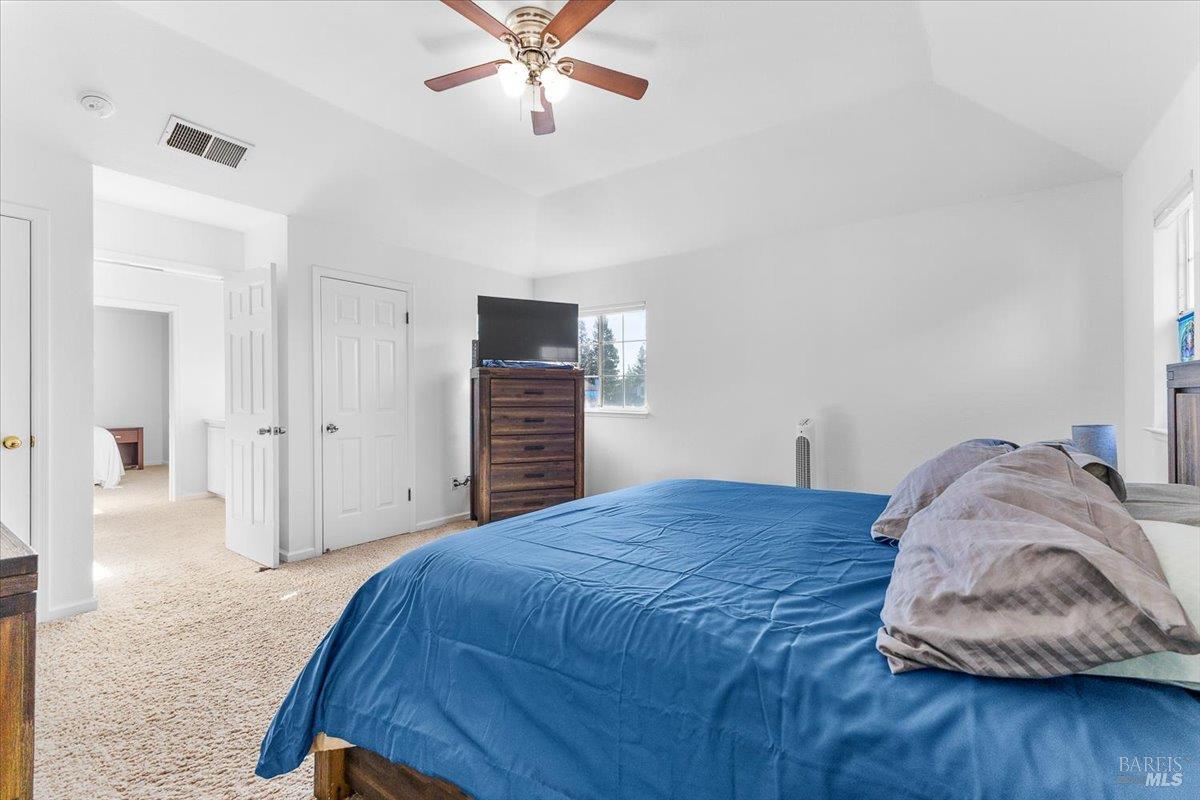 Detail Gallery Image 18 of 31 For 1705 Walnut Creek Dr, Santa Rosa,  CA 95403 - 4 Beds | 3 Baths