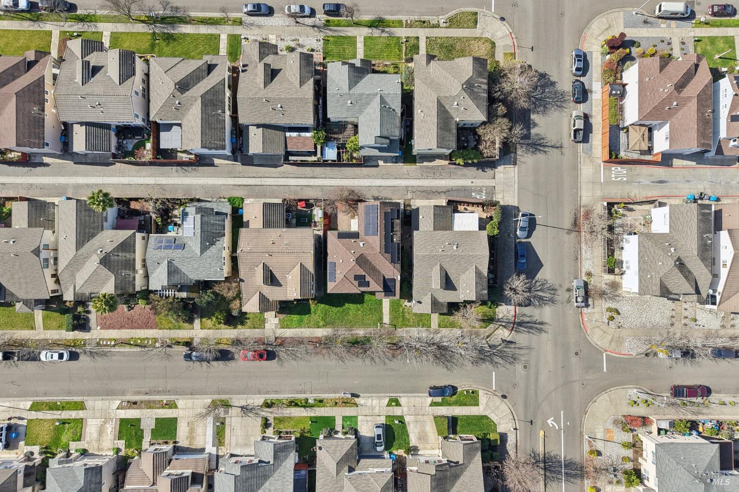 Detail Gallery Image 38 of 40 For 2623 Rosevine Ln, Santa Rosa,  CA 95407 - 4 Beds | 2/1 Baths