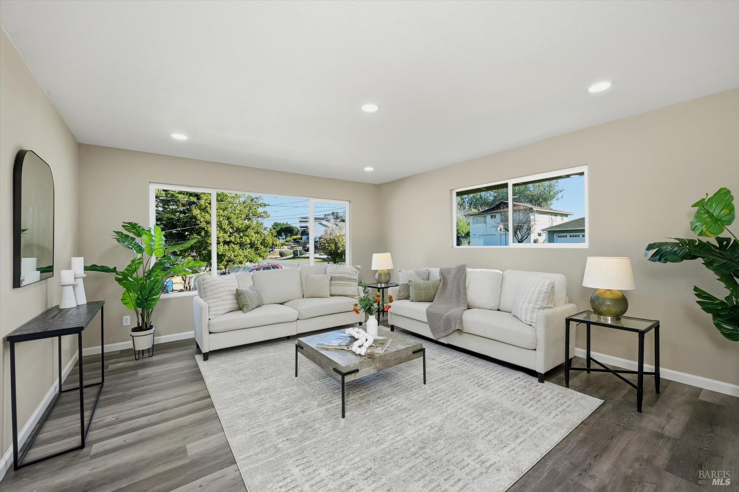 Front Image Thumbnail for BA326009430