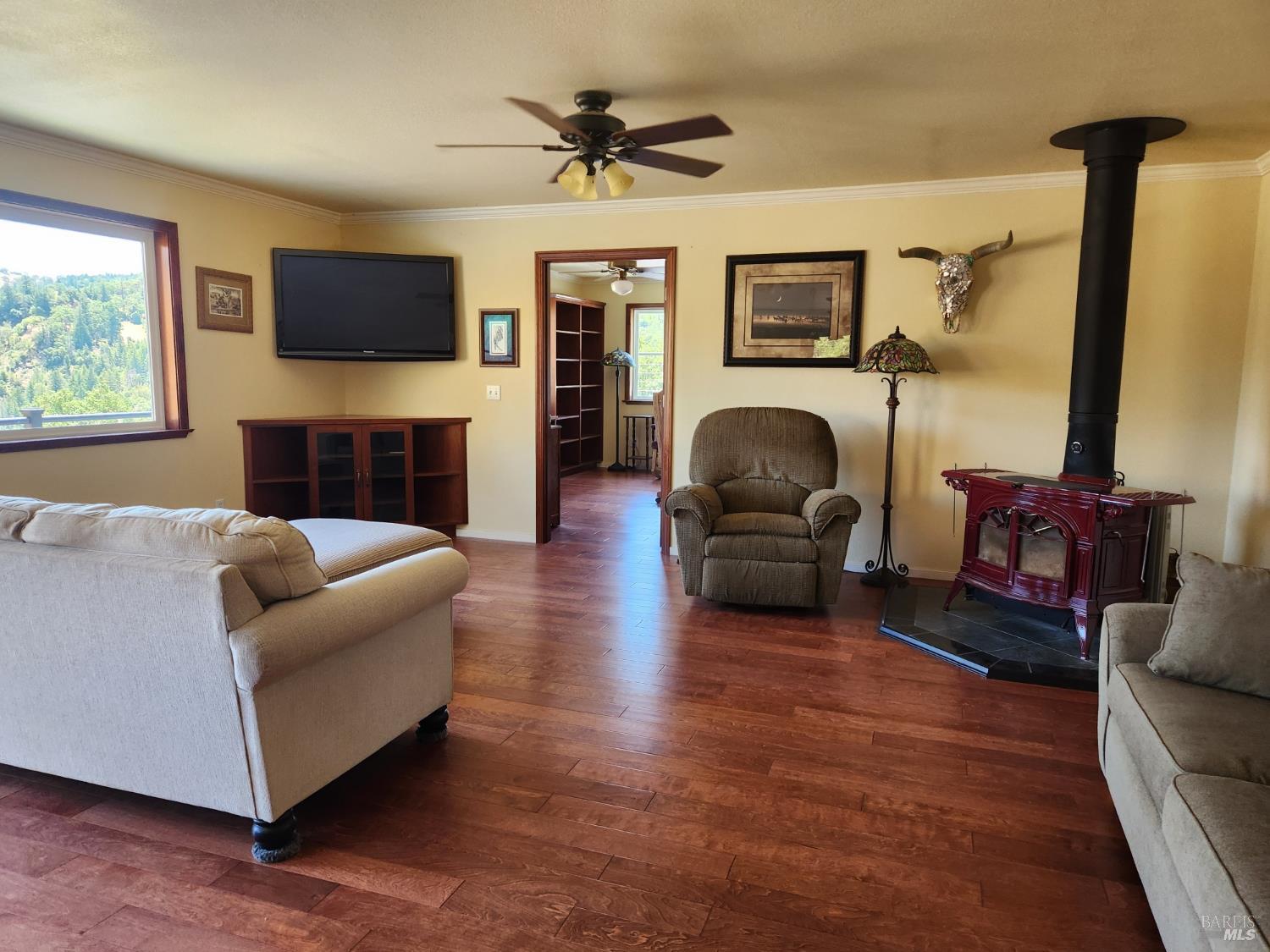 Detail Gallery Image 2 of 64 For 8225 Spyrock Rd, Laytonville,  CA 95454 - 2 Beds | 2 Baths