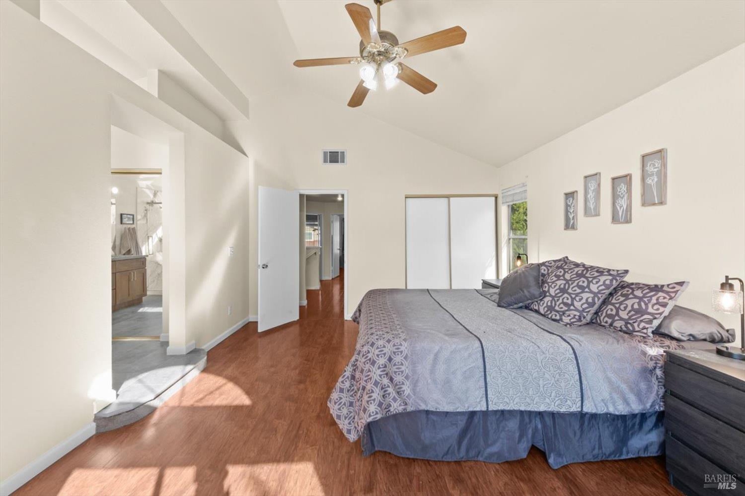 Detail Gallery Image 30 of 66 For 3327 Colonial Ct, Fairfield,  CA 94534 - 4 Beds | 3 Baths