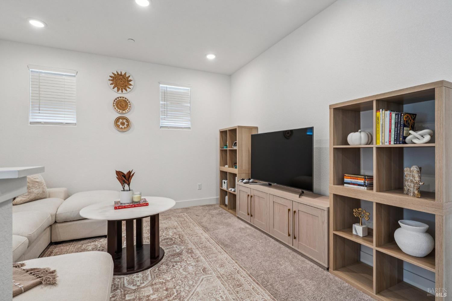 Detail Gallery Image 14 of 35 For 2915 Shaver St, Fairfield,  CA 94533 - 5 Beds | 3 Baths