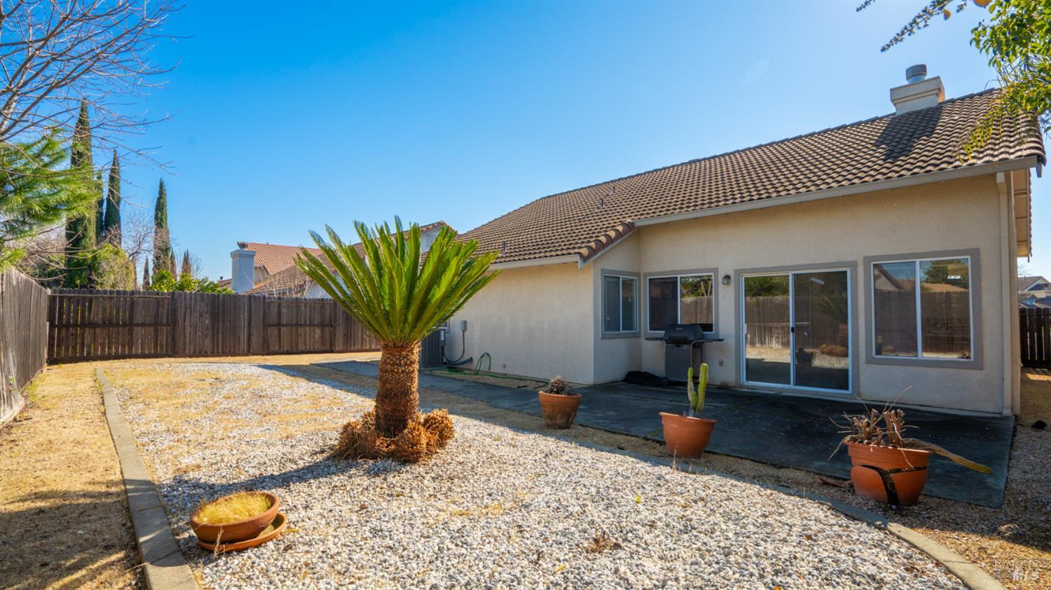 Detail Gallery Image 34 of 37 For 954 Iron Dr, Vacaville,  CA 95687 - 3 Beds | 2 Baths