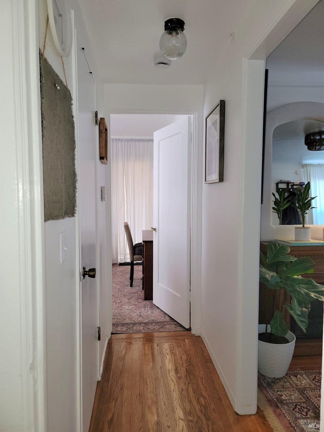 Detail Gallery Image 17 of 30 For 100 Ridgway Ave, Santa Rosa,  CA 95401 - 2 Beds | 1 Baths