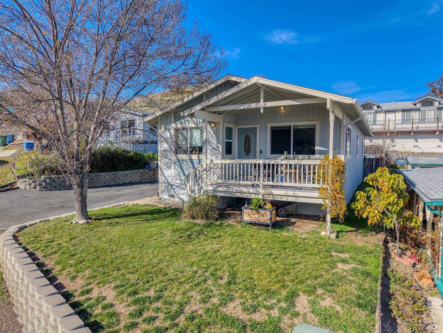 Detail Gallery Image 4 of 43 For 460 Walnut Dr, Lakeport,  CA 95453 - 2 Beds | 2 Baths