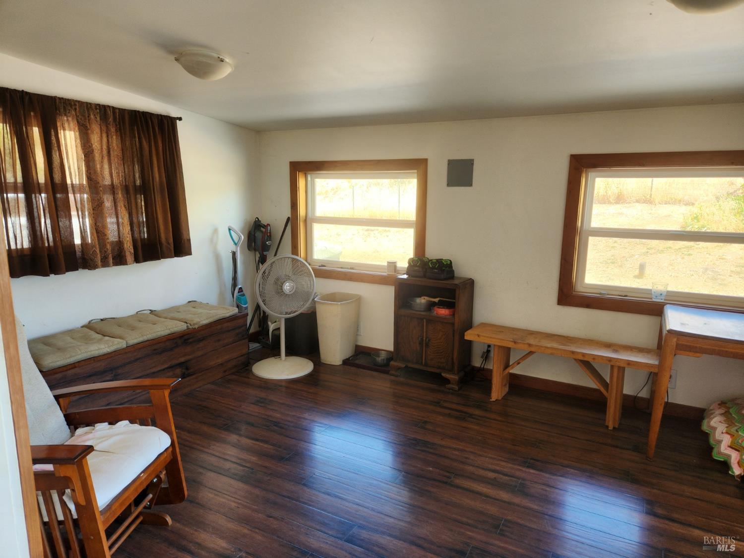 Detail Gallery Image 15 of 64 For 8225 Spyrock Rd, Laytonville,  CA 95454 - 2 Beds | 2 Baths