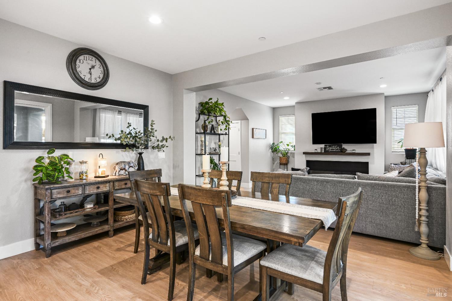 Detail Gallery Image 19 of 57 For 2617 Gable St, Santa Rosa,  CA 95407 - 4 Beds | 3 Baths