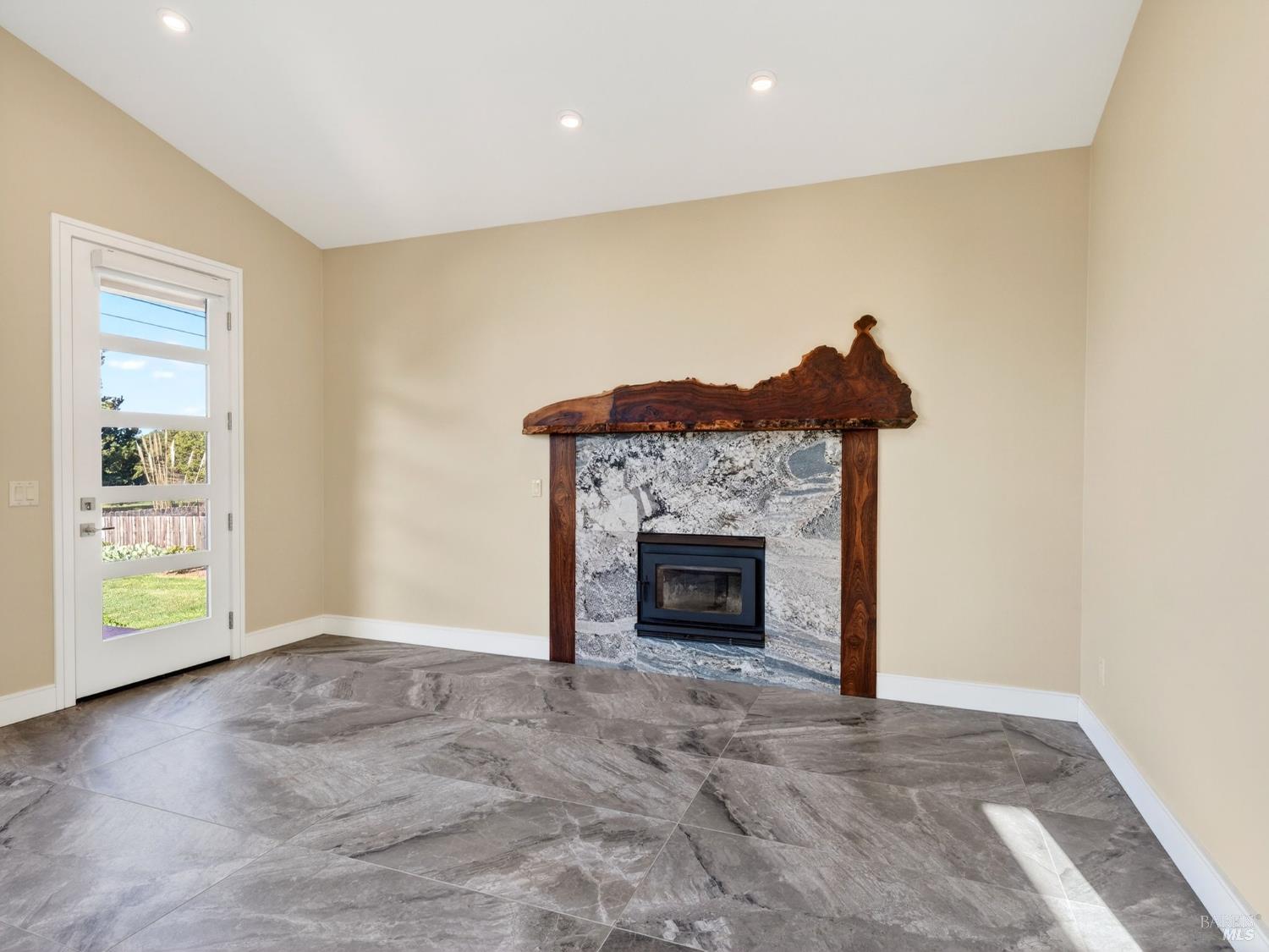 Detail Gallery Image 8 of 59 For 31380 Bay View Ave, Fort Bragg,  CA 95437 - 3 Beds | 2 Baths