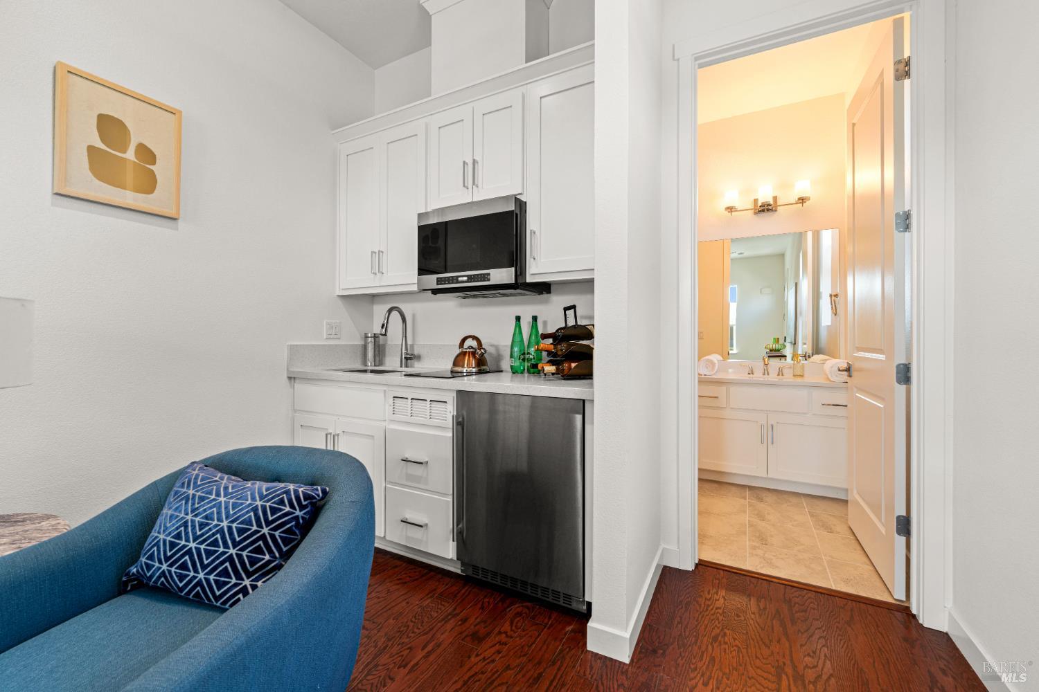 Detail Gallery Image 51 of 56 For 591 Madison St, Petaluma,  CA 94952 - 4 Beds | 3/1 Baths