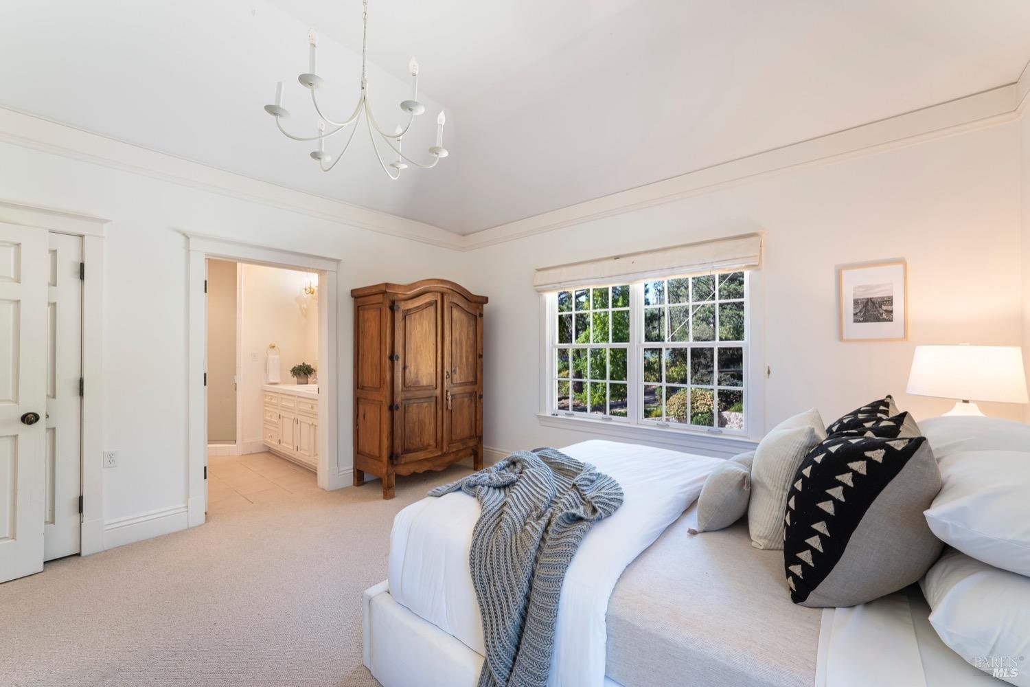 Detail Gallery Image 22 of 44 For 335 Pine Breeze Dr, Angwin,  CA 94508 - 5 Beds | 3/2 Baths