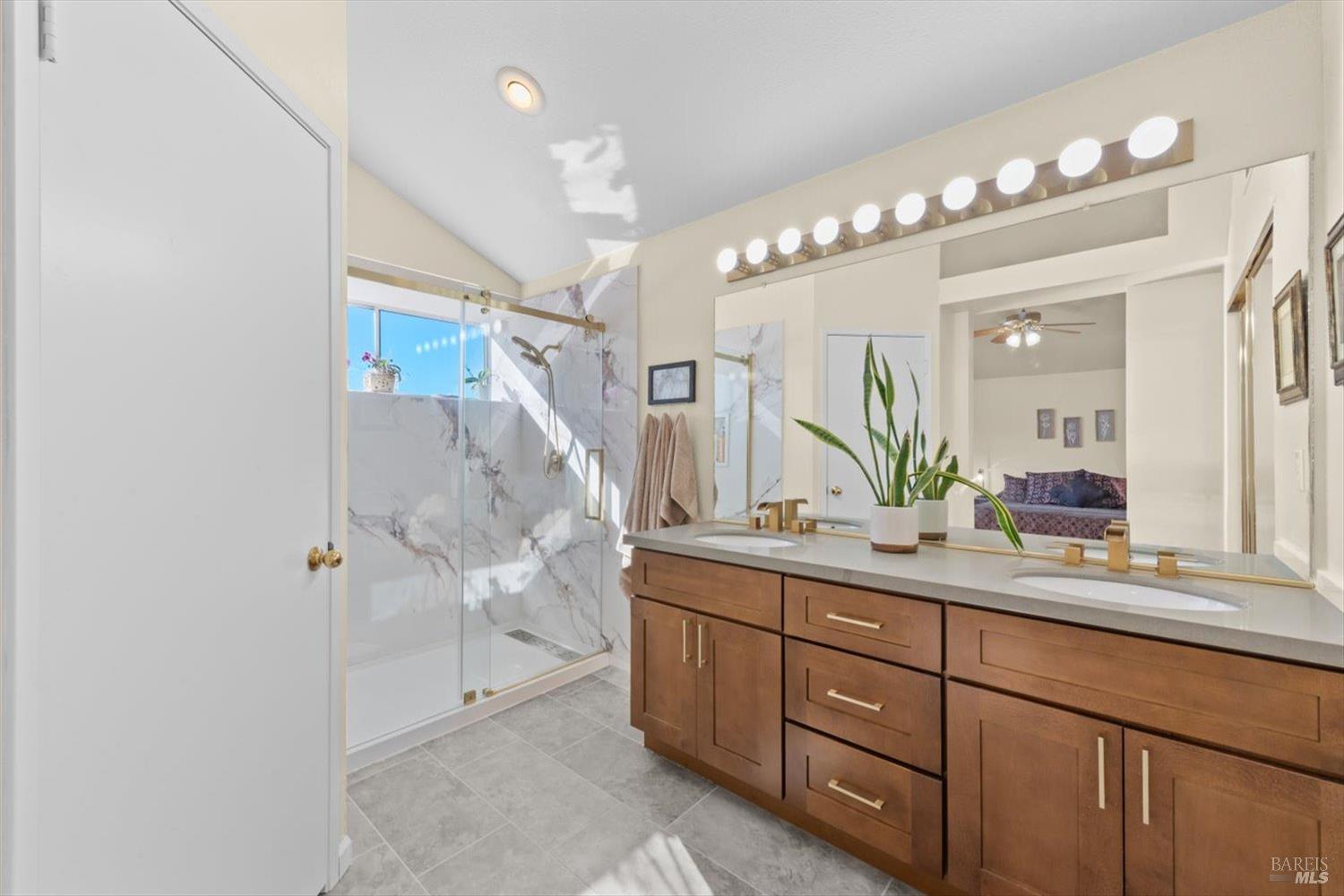 Detail Gallery Image 31 of 66 For 3327 Colonial Ct, Fairfield,  CA 94534 - 4 Beds | 3 Baths