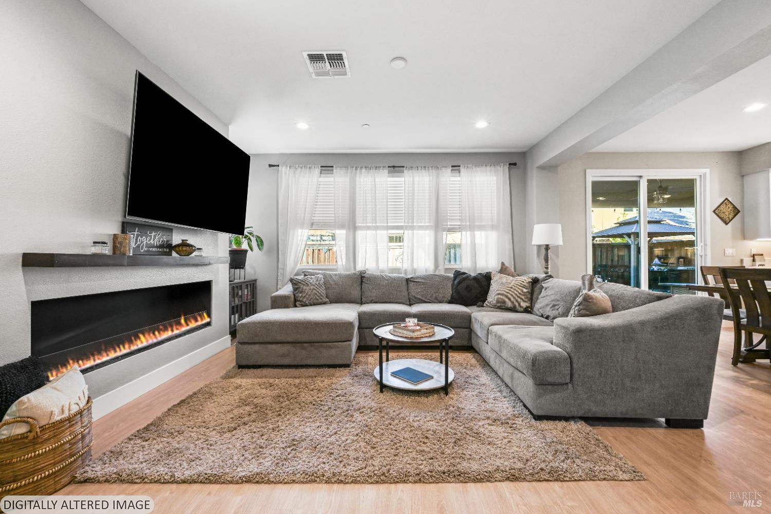 Detail Gallery Image 11 of 57 For 2617 Gable St, Santa Rosa,  CA 95407 - 4 Beds | 3 Baths