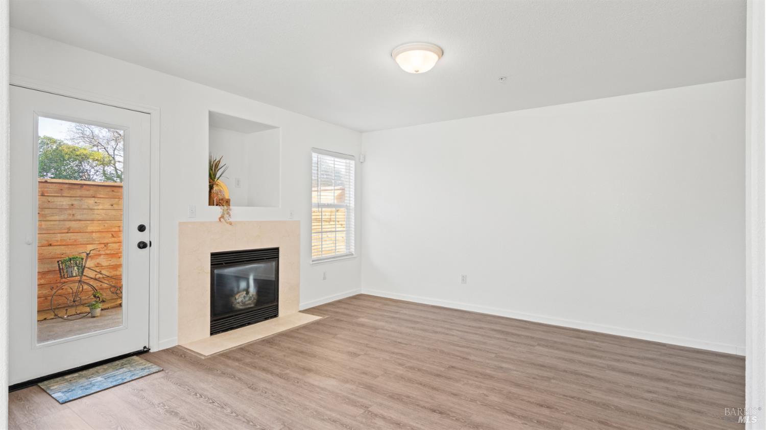 Detail Gallery Image 11 of 27 For 185 Canby Way, Fairfield,  CA 94534 - 3 Beds | 2/1 Baths