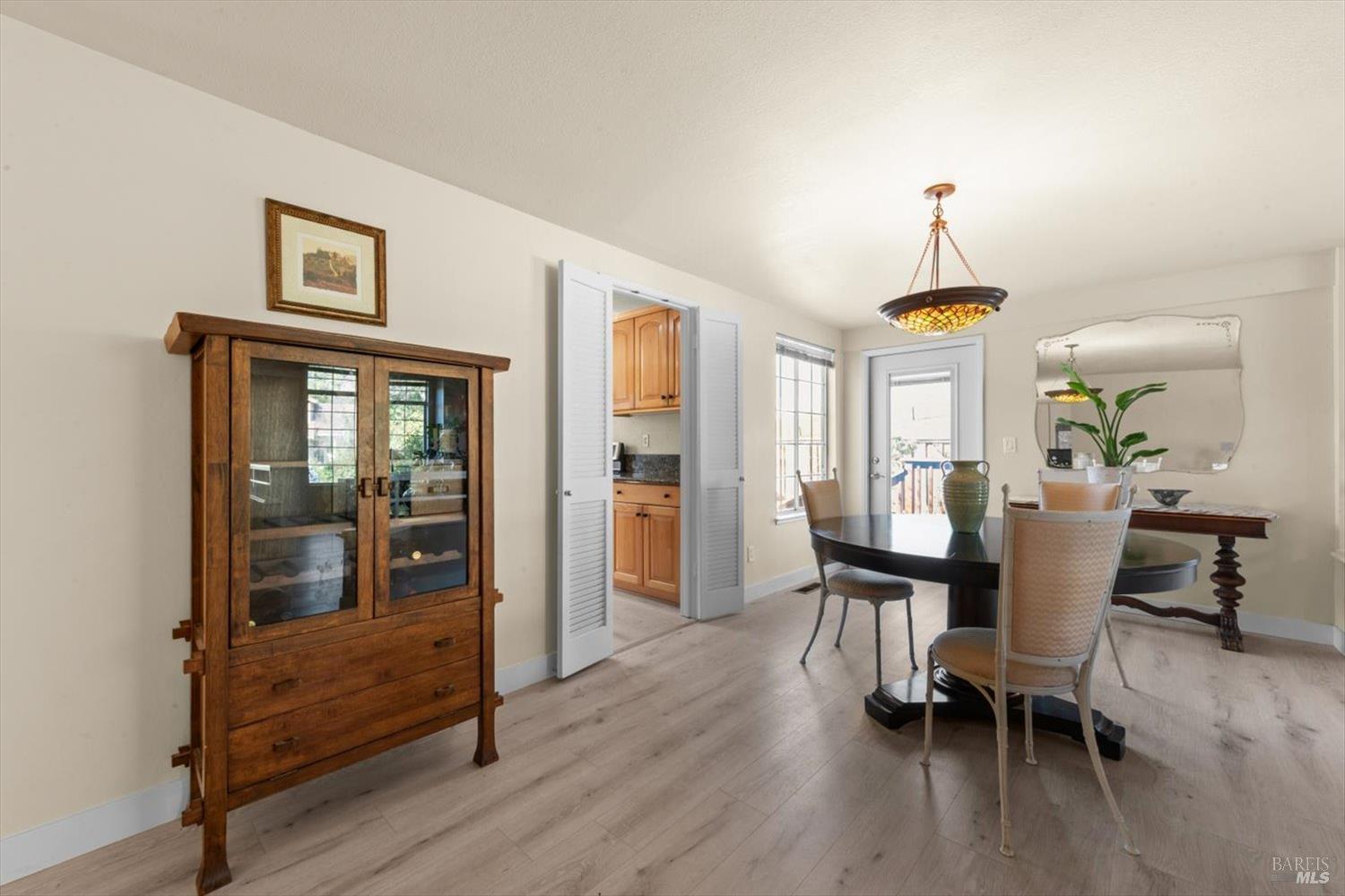 Detail Gallery Image 17 of 66 For 3327 Colonial Ct, Fairfield,  CA 94534 - 4 Beds | 3 Baths