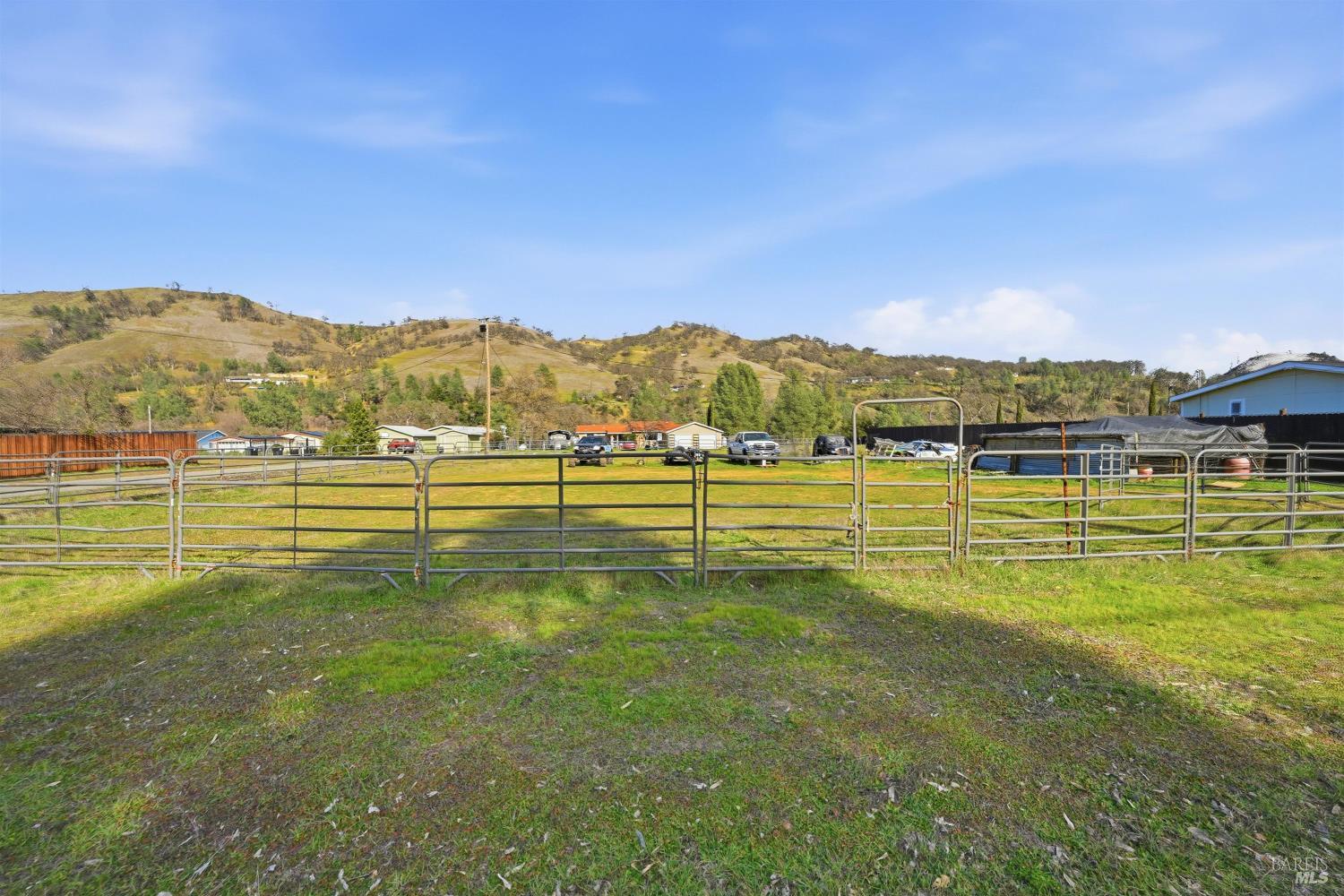 Detail Gallery Image 14 of 20 For 3096 Spring Valley Rd, Clearlake Oaks,  CA 95423 - 4 Beds | 2 Baths