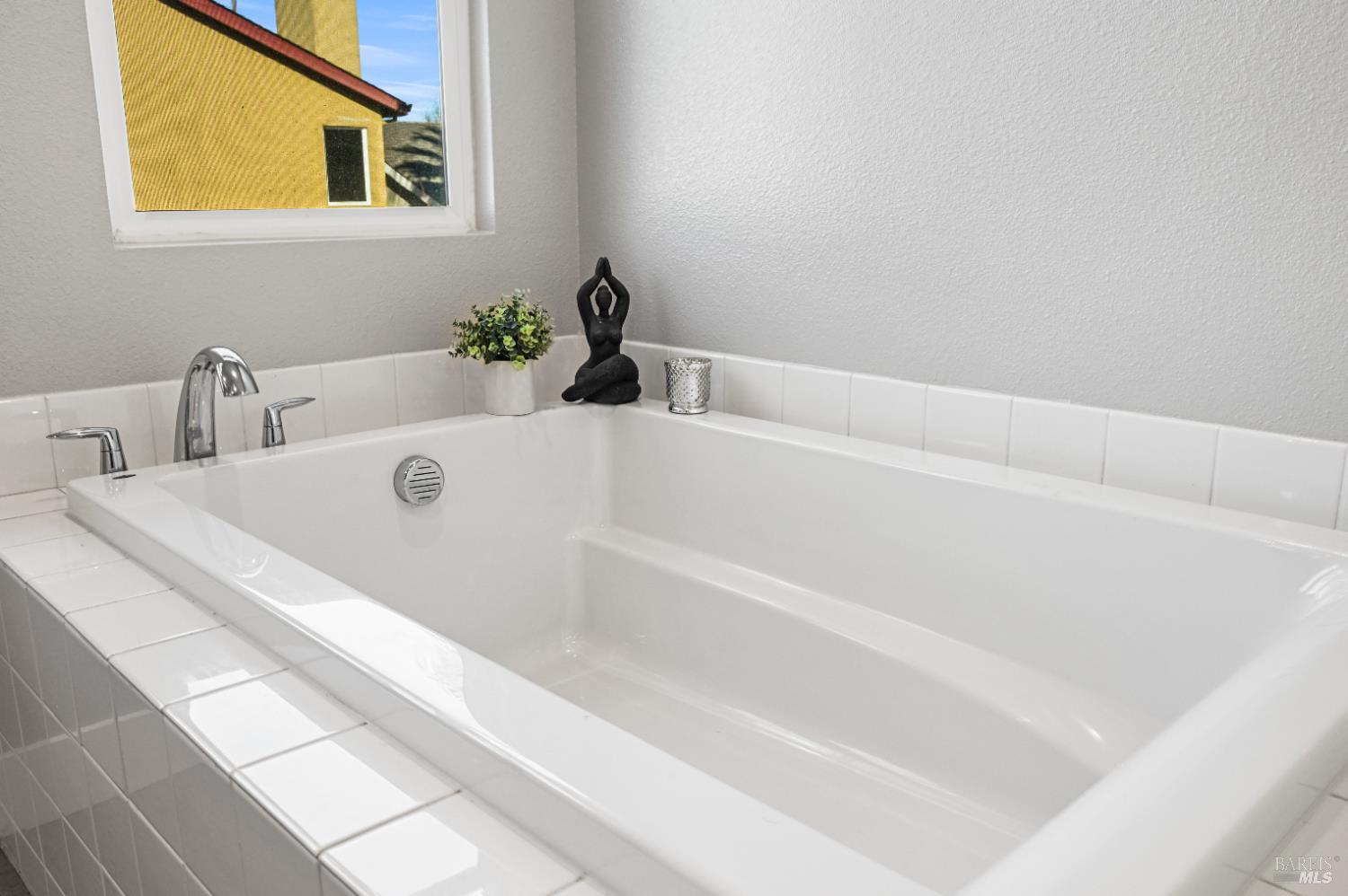 Detail Gallery Image 38 of 57 For 2617 Gable St, Santa Rosa,  CA 95407 - 4 Beds | 3 Baths