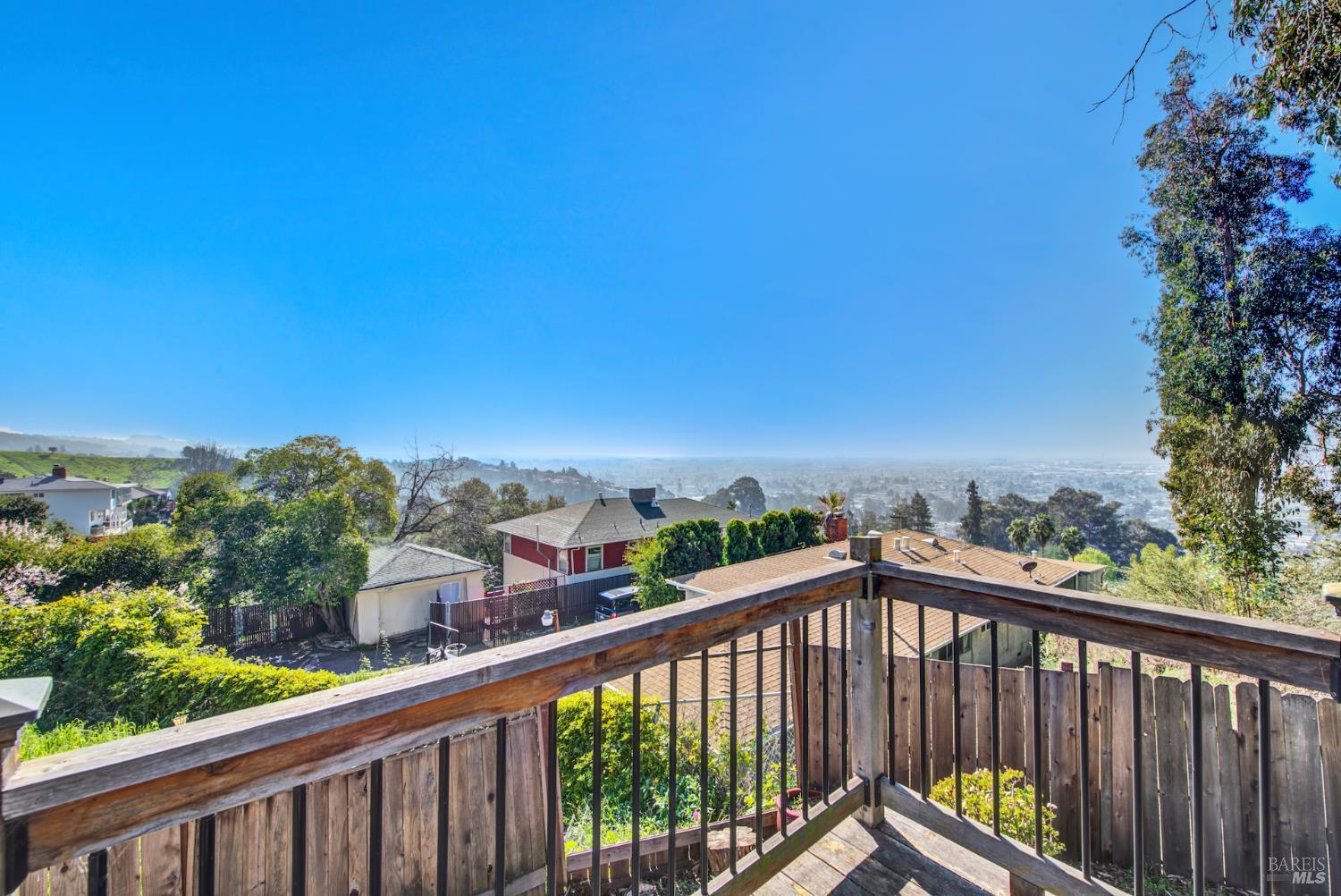 Detail Gallery Image 63 of 65 For 7937 Sunkist Dr, Oakland,  CA 94605 - 4 Beds | 3 Baths