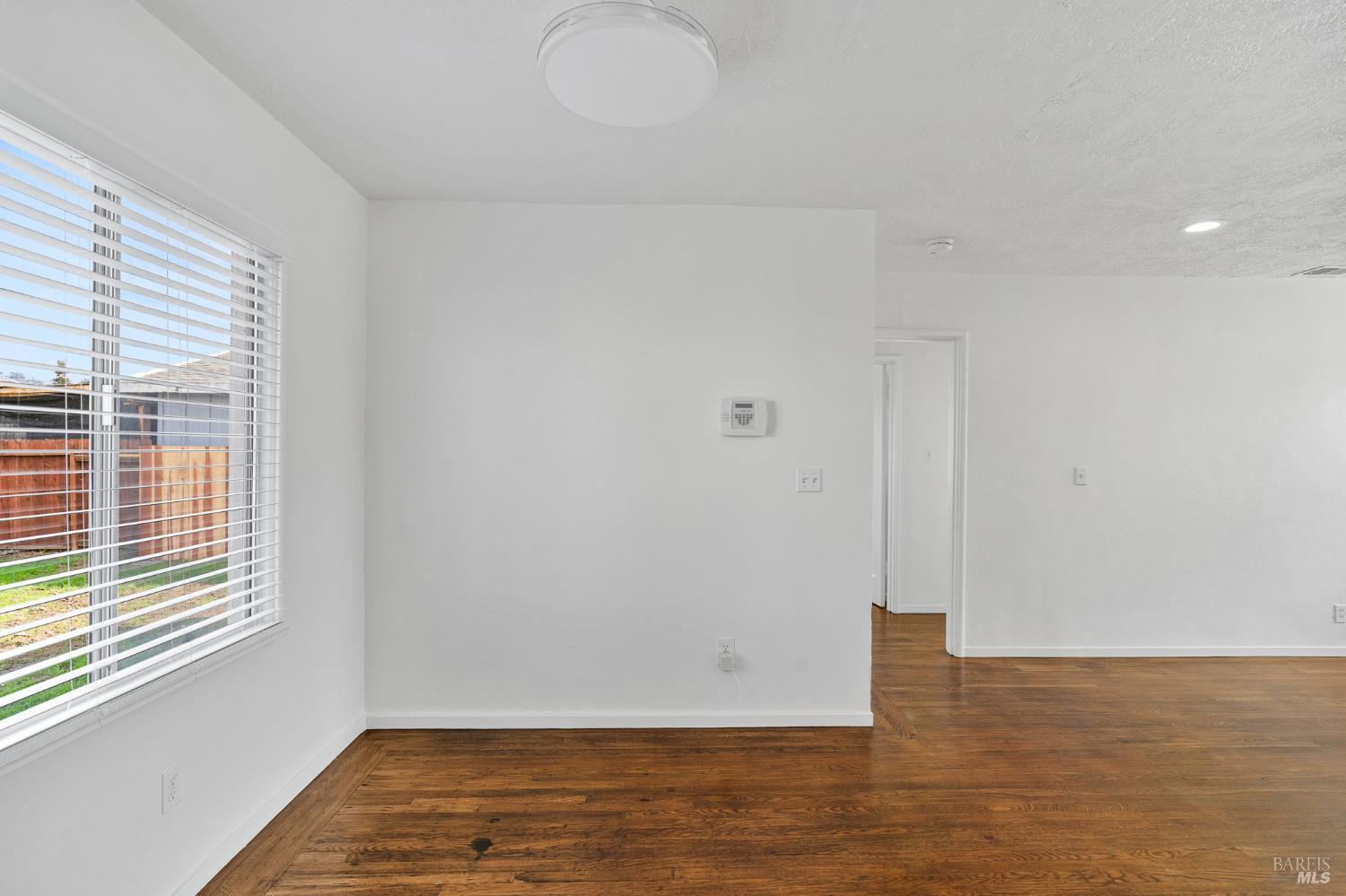 Detail Gallery Image 9 of 26 For 458 Spring St, Richmond,  CA 94804 - 2 Beds | 1 Baths