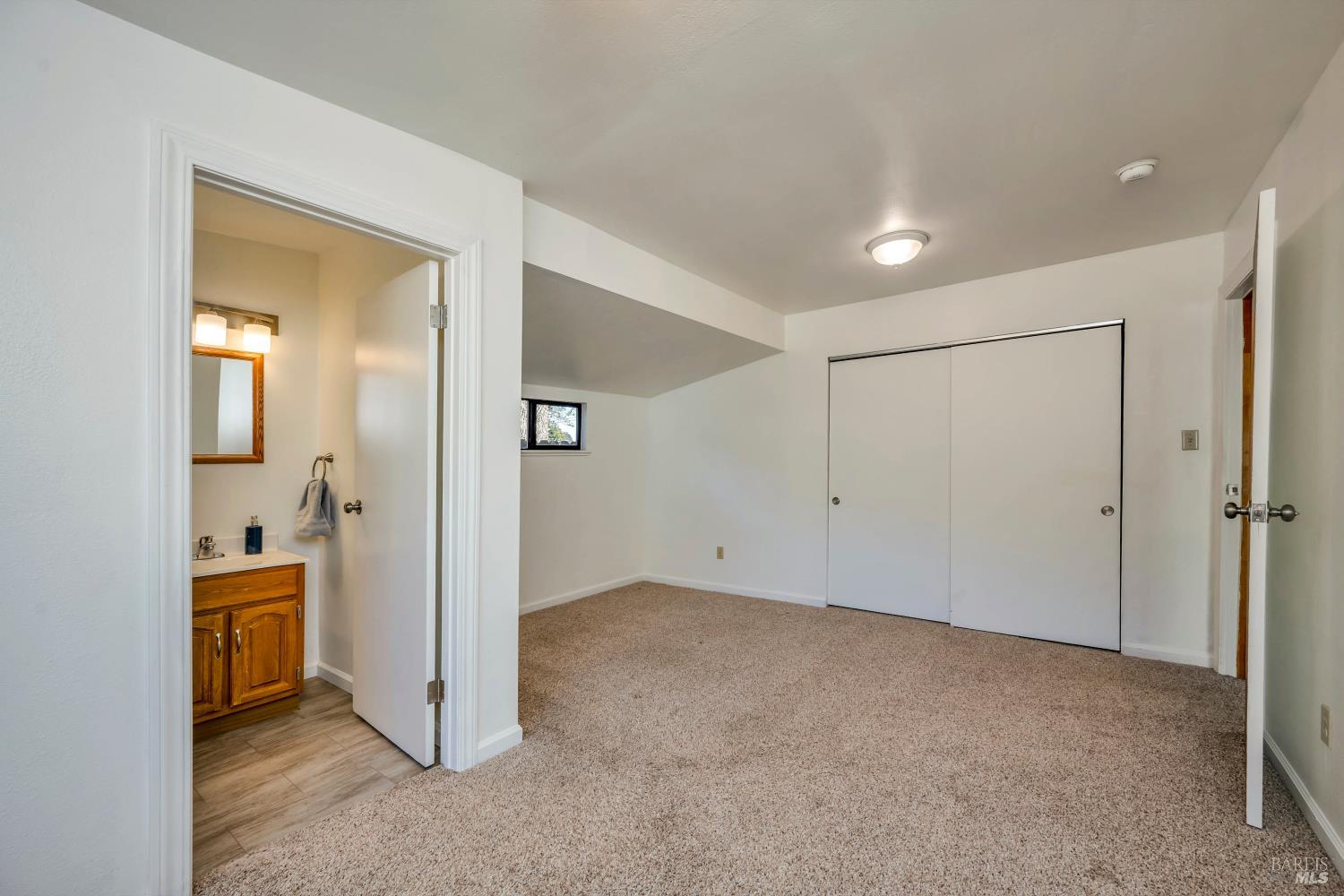 Detail Gallery Image 11 of 20 For 12940 1st St, Clearlake Oaks,  CA 95423 - 2 Beds | 2 Baths