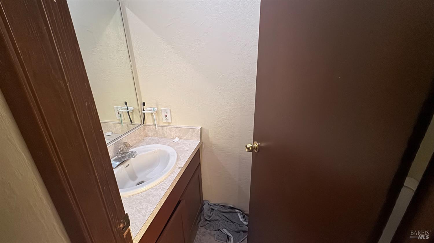 Detail Gallery Image 10 of 10 For 25248 Robinson Rd, Willits,  CA 95490 - – Beds | – Baths