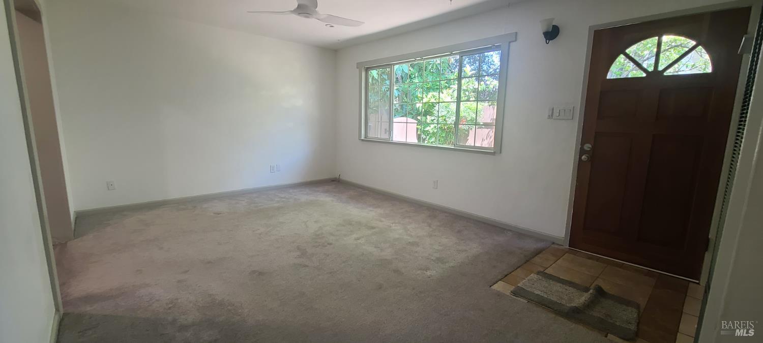 Detail Gallery Image 4 of 20 For 303 Boyce St, Santa Rosa,  CA 95401 - – Beds | – Baths