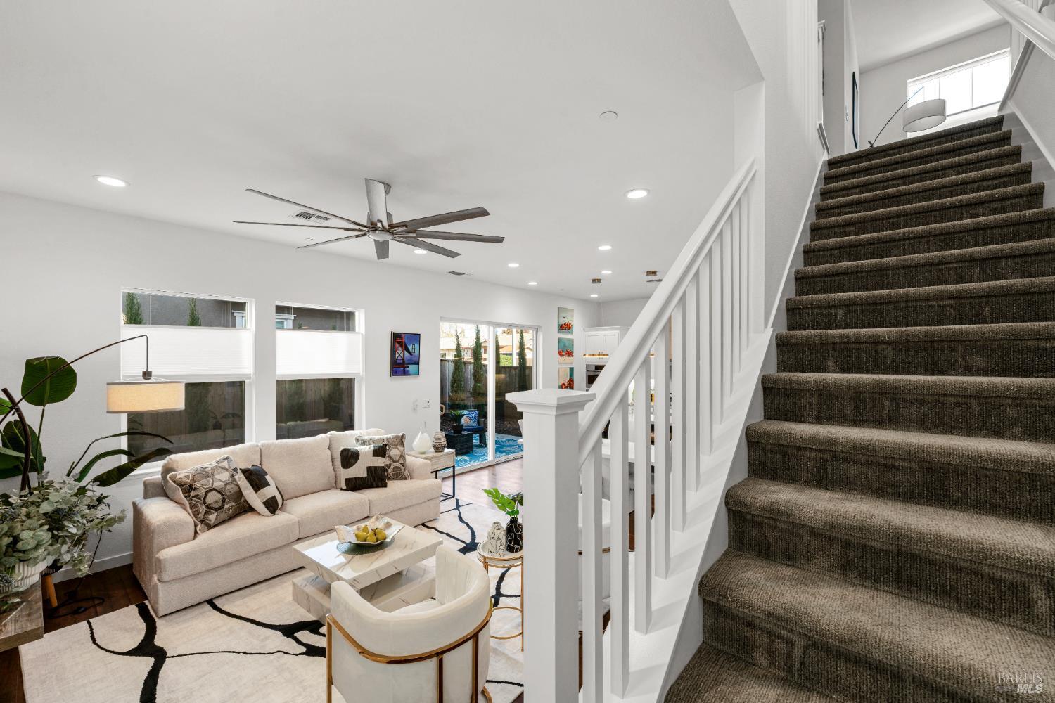 Detail Gallery Image 20 of 56 For 591 Madison St, Petaluma,  CA 94952 - 4 Beds | 3/1 Baths