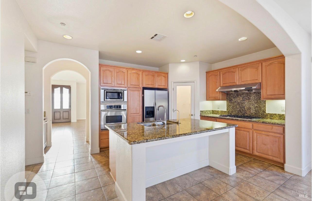 Detail Gallery Image 4 of 17 For 18 Serena Pl, American Canyon,  CA 94503 - 4 Beds | 3/1 Baths