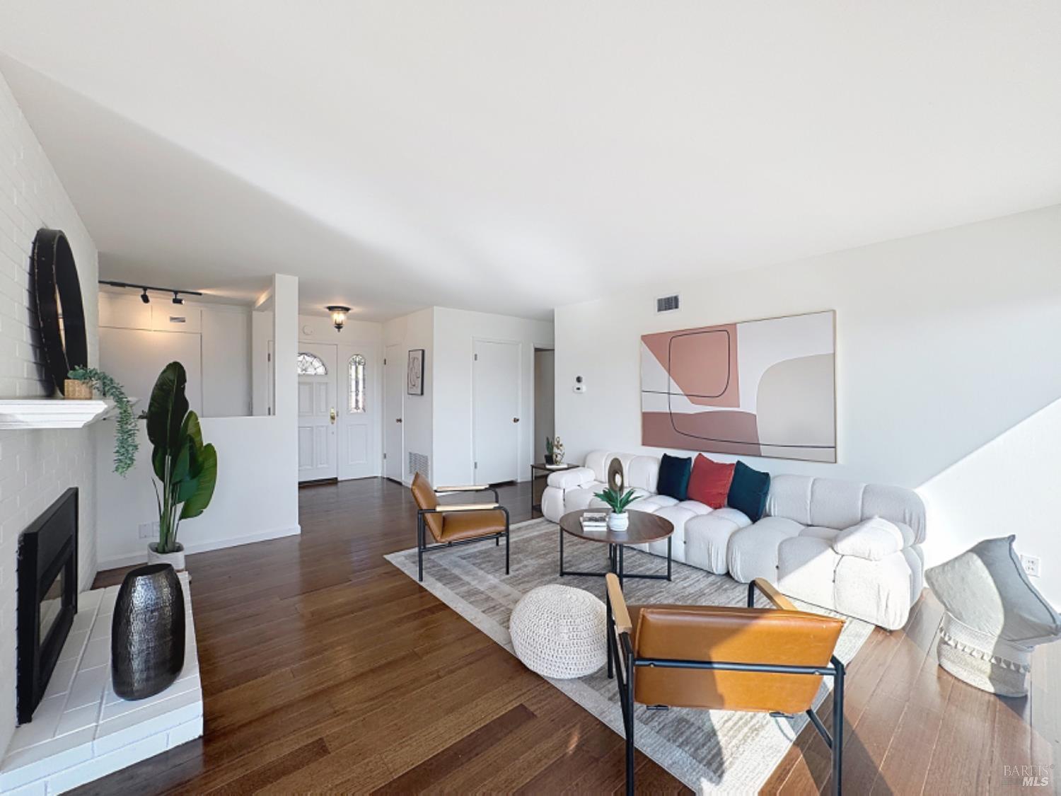 Detail Gallery Image 17 of 51 For 587 Tanbark Ter, San Rafael,  CA 94903 - 3 Beds | 2 Baths