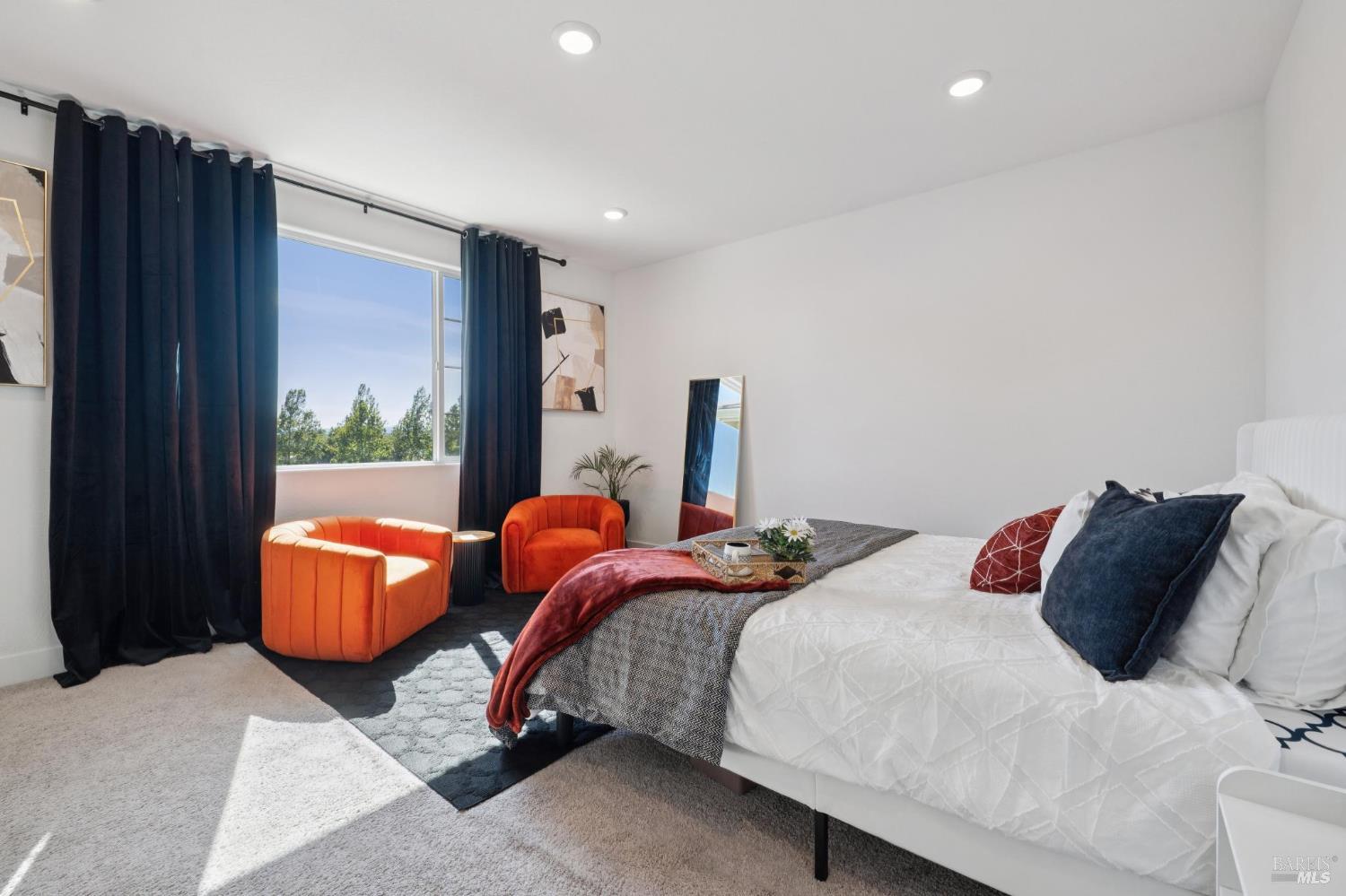 Detail Gallery Image 16 of 35 For 2915 Shaver St, Fairfield,  CA 94533 - 5 Beds | 3 Baths