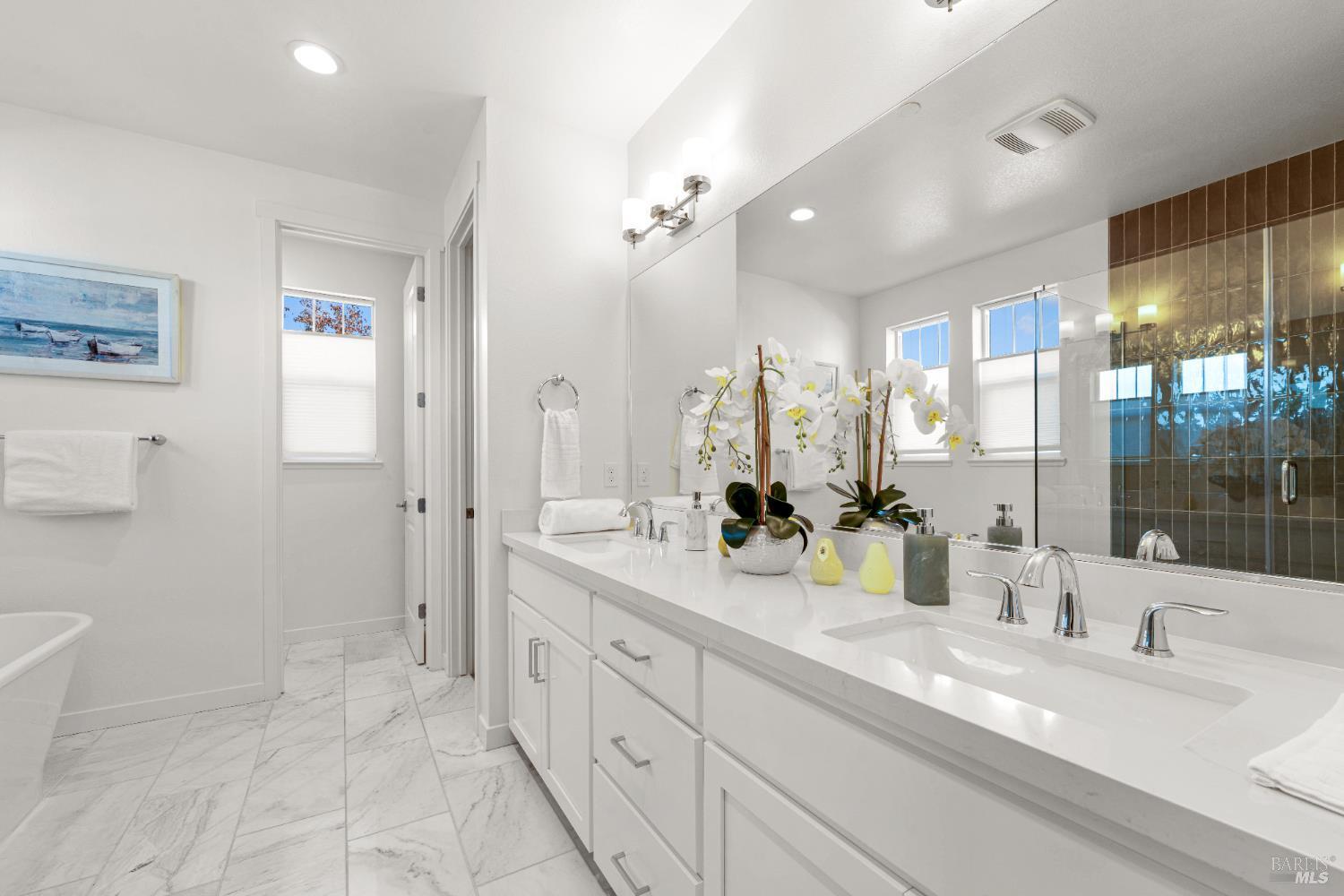 Detail Gallery Image 35 of 56 For 591 Madison St, Petaluma,  CA 94952 - 4 Beds | 3/1 Baths