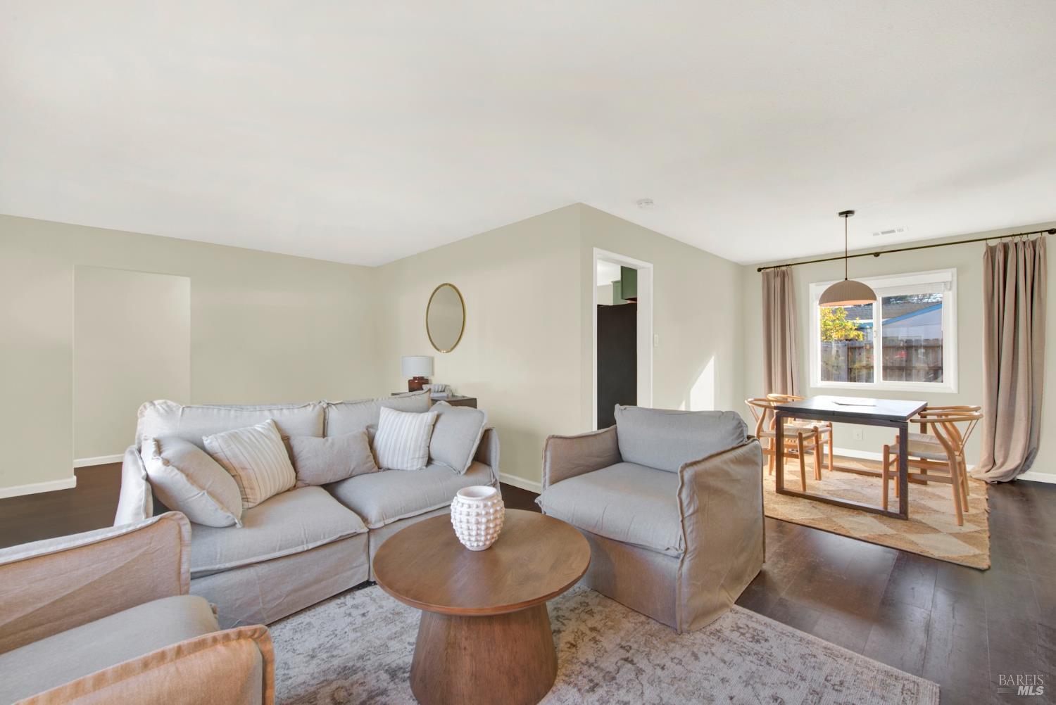 Detail Gallery Image 16 of 56 For 1837 Vermont St, Fairfield,  CA 94533 - 3 Beds | 1 Baths