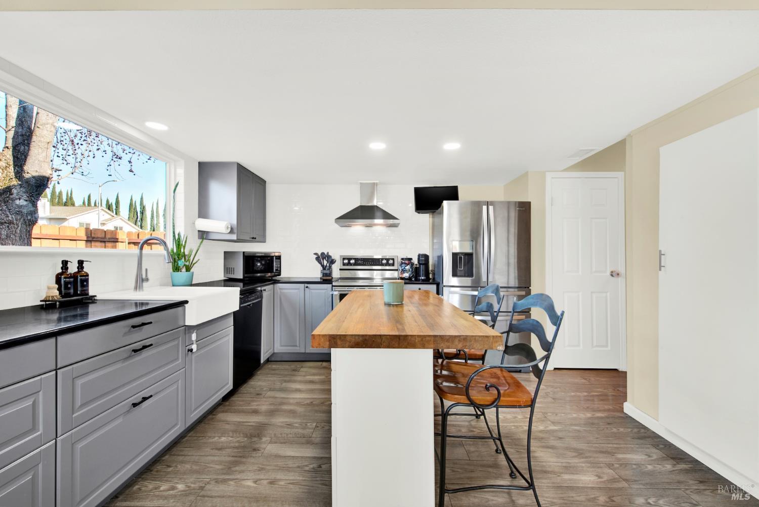 Detail Gallery Image 27 of 83 For 655 Marshall Ct, Vacaville,  CA 95687 - 3 Beds | 2 Baths