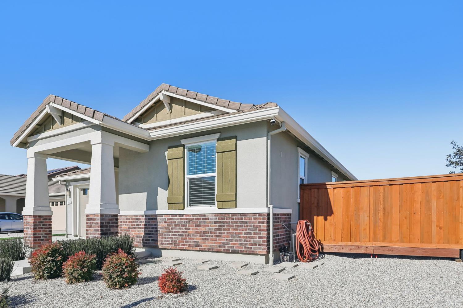 Detail Gallery Image 2 of 35 For 1500 Goldfield Ct, Dixon,  CA 95620 - 3 Beds | 2 Baths