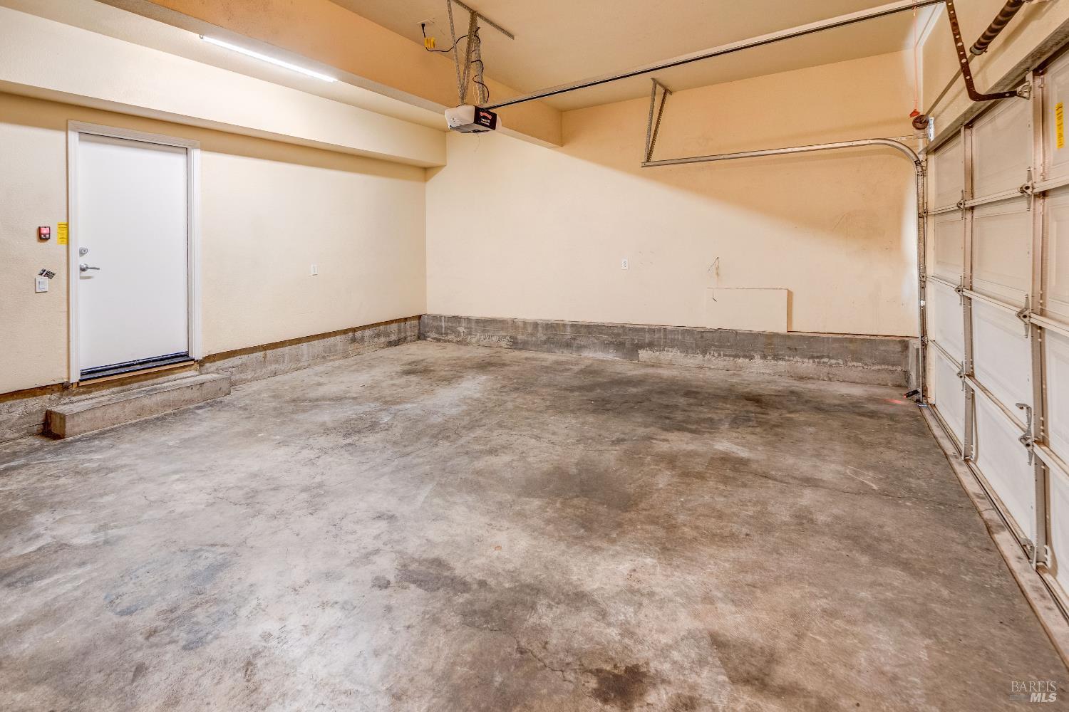 Detail Gallery Image 36 of 38 For 1660 Glenmore Dr, Fairfield,  CA 94533 - 4 Beds | 2/1 Baths