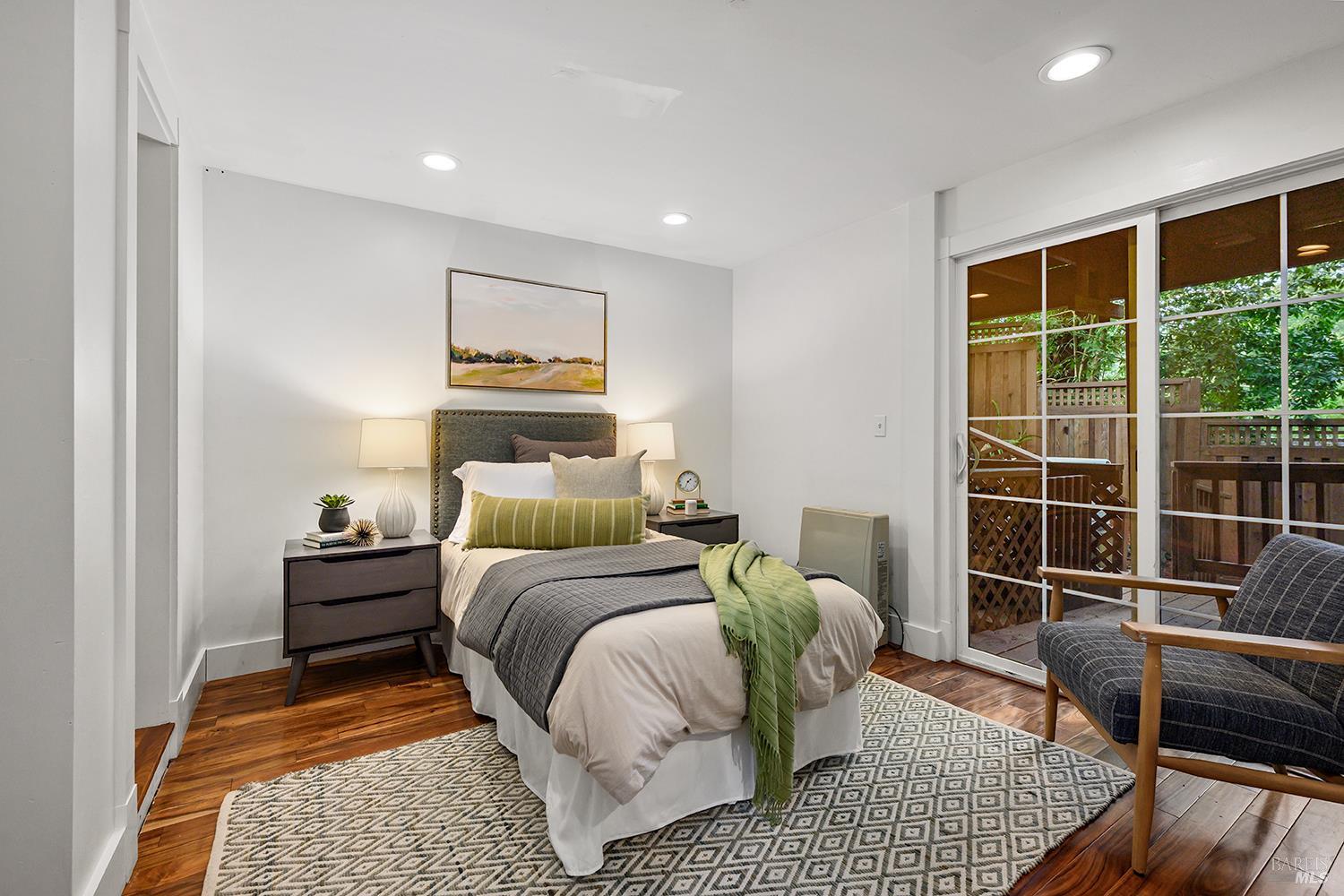 Detail Gallery Image 25 of 39 For 11071 Ogburn Ln, Forestville,  CA 95436 - 2 Beds | 2 Baths